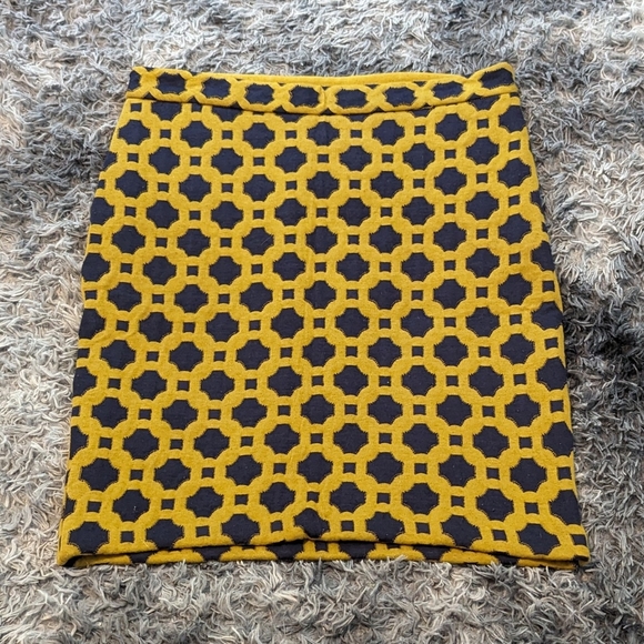 Anthro Charlie and Robin Mid Century Retro Knit Pencil Skirt Gold and Navy: 8 - Picture 8 of 8